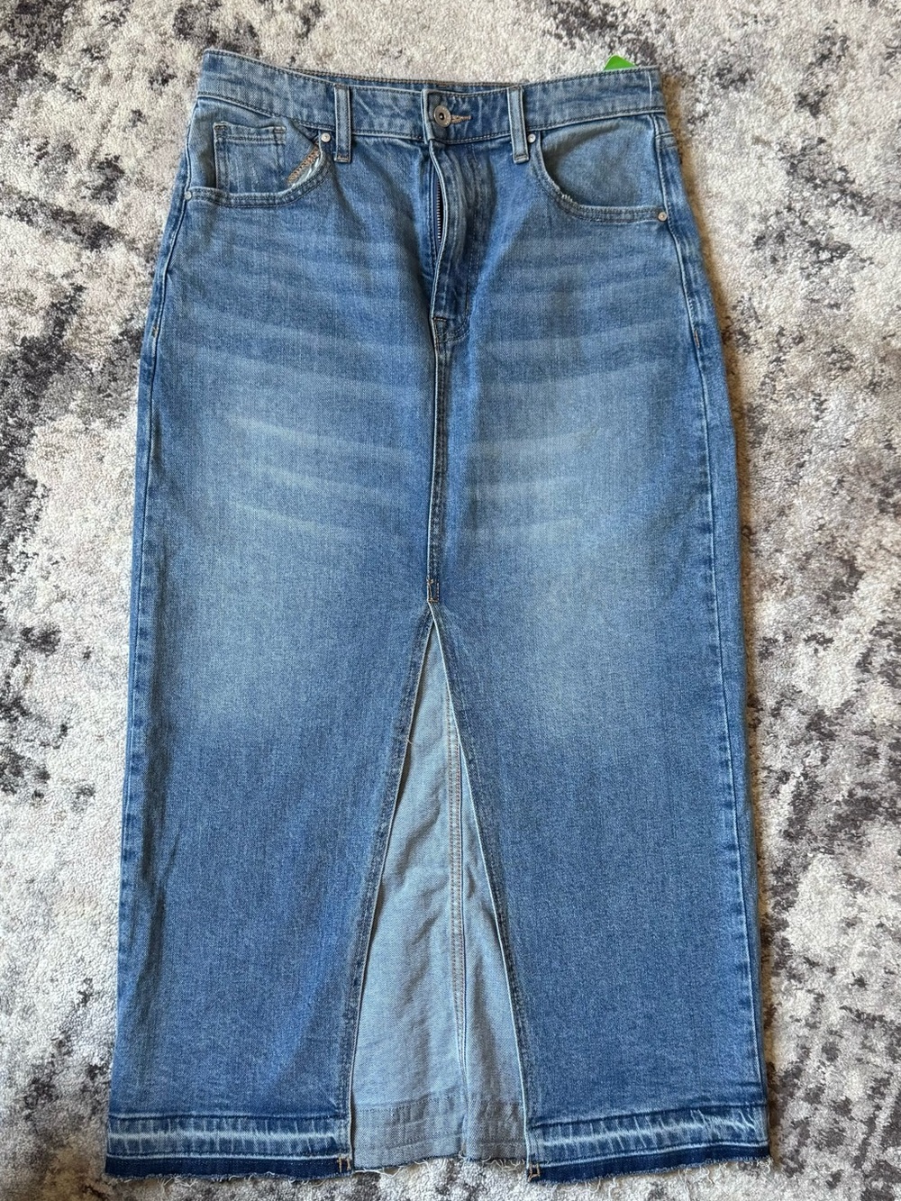 Sanctuary women’s Denim Midi Skirt with Front Slit - Classic Blue size 27